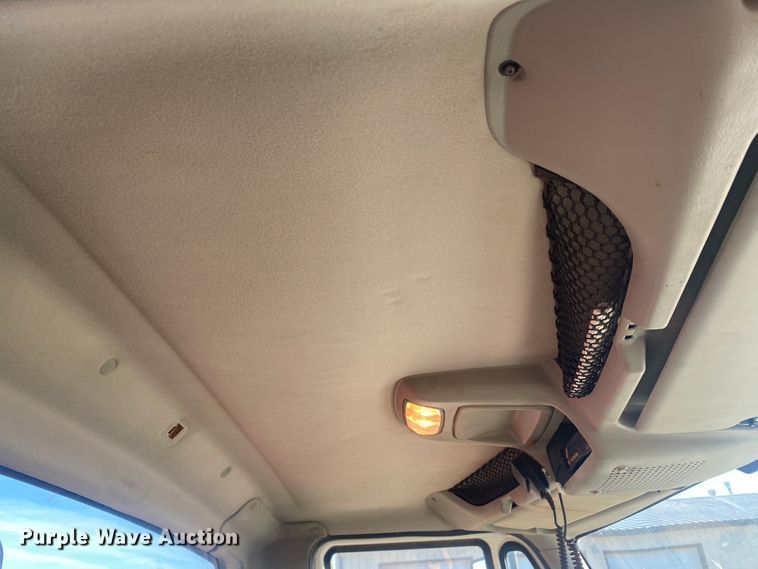 image for item DL1455 2008 International 7600  vacuum truck