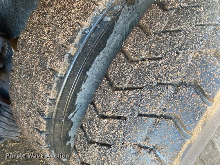 image for item DL1455 2008 International 7600  vacuum truck