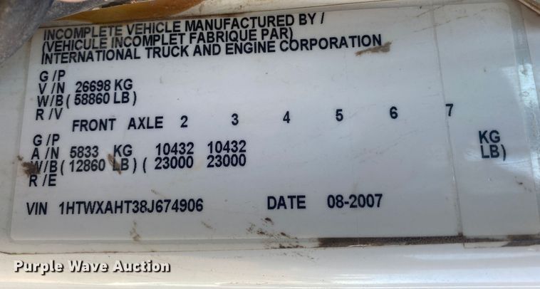 image for item DL1455 2008 International 7600  vacuum truck