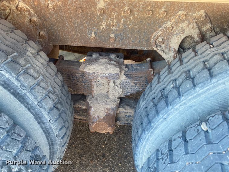 image for item DL1456 1994 International  vacuum truck