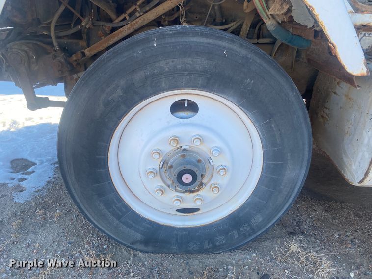 image for item DL1456 1994 International  vacuum truck