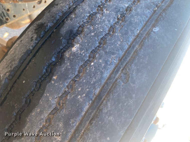 image for item DL1456 1994 International  vacuum truck