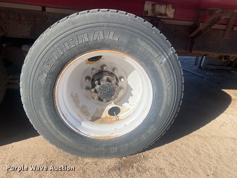 image for item DL1456 1994 International  vacuum truck