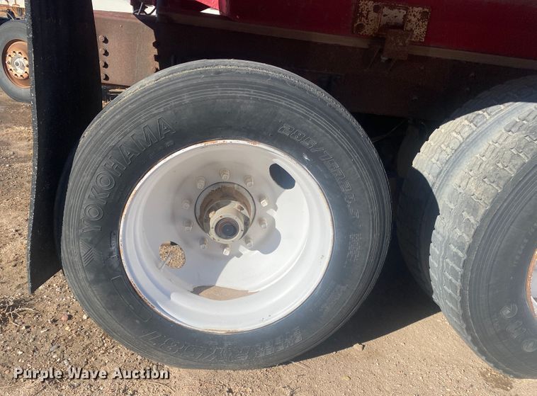 image for item DL1456 1994 International  vacuum truck