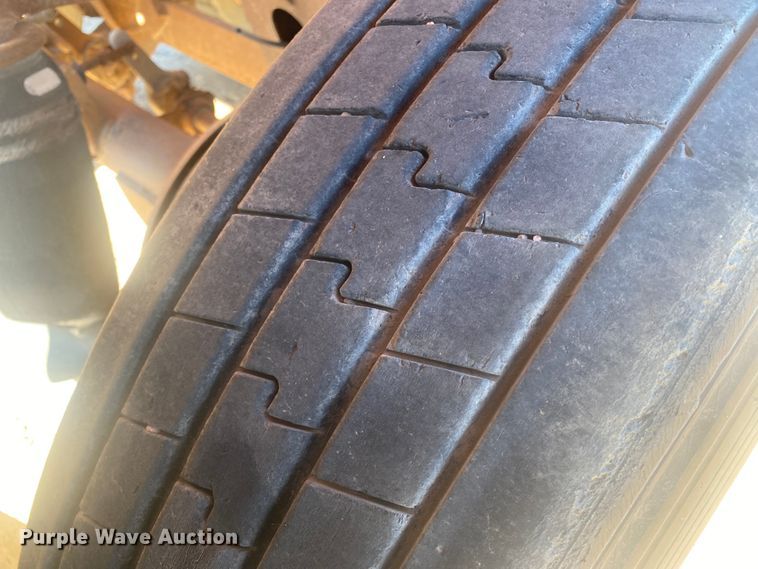 image for item DL1456 1994 International  vacuum truck