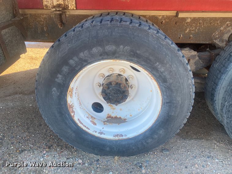 image for item DL1456 1994 International  vacuum truck