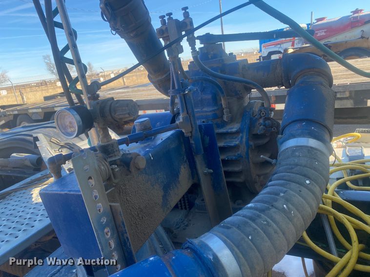 image for item DL1457 2006 International 9200i  semi truck