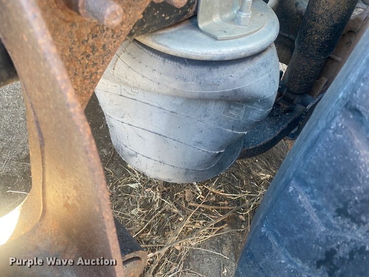 image for item DL1457 2006 International 9200i  semi truck