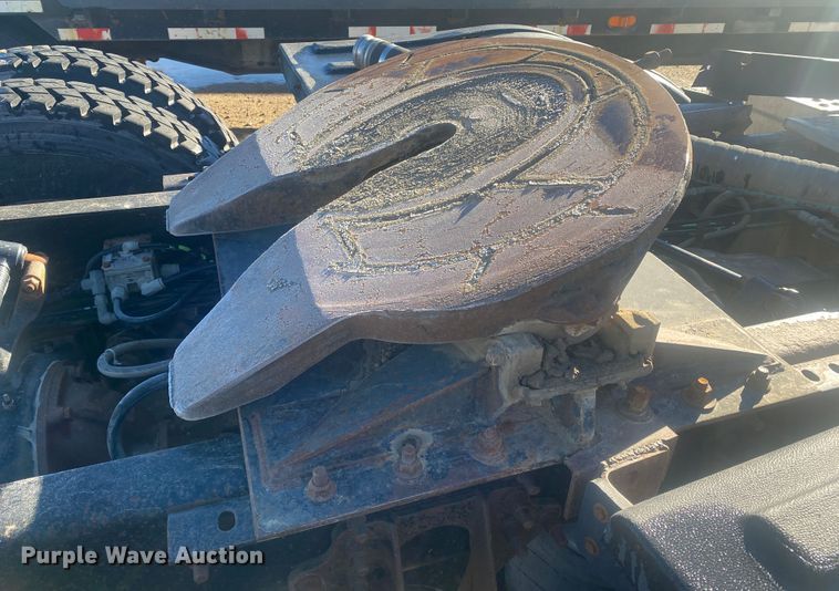 image for item DL1457 2006 International 9200i  semi truck