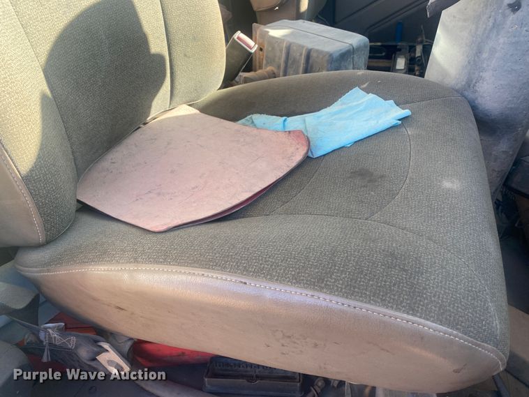 image for item DL1457 2006 International 9200i  semi truck