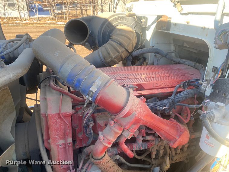 image for item DL1457 2006 International 9200i  semi truck