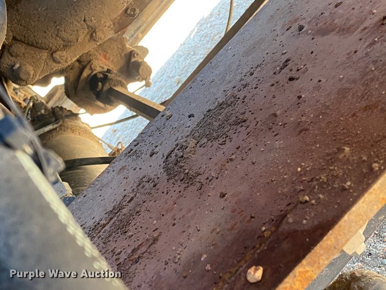 image for item DL1458 1994 International 9200  semi truck