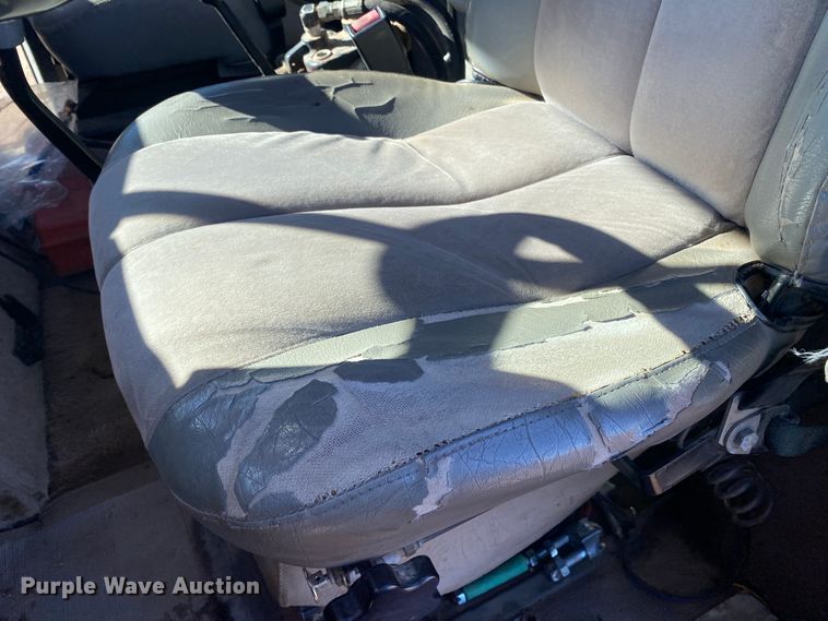 image for item DL1458 1994 International 9200  semi truck