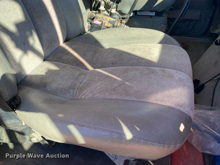 image for item DL1458 1994 International 9200  semi truck