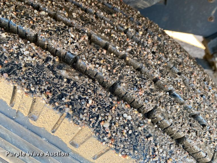 image for item DL1458 1994 International 9200  semi truck