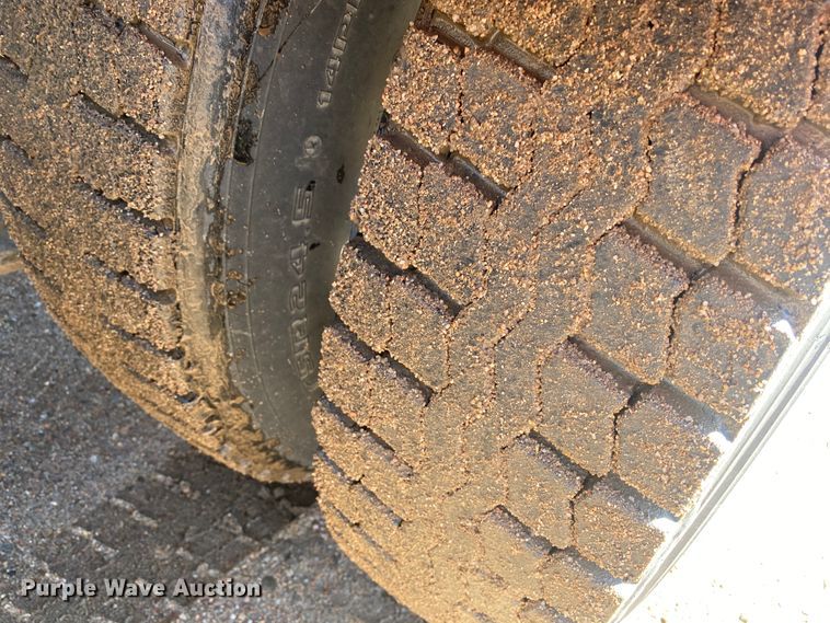 image for item DL1458 1994 International 9200  semi truck