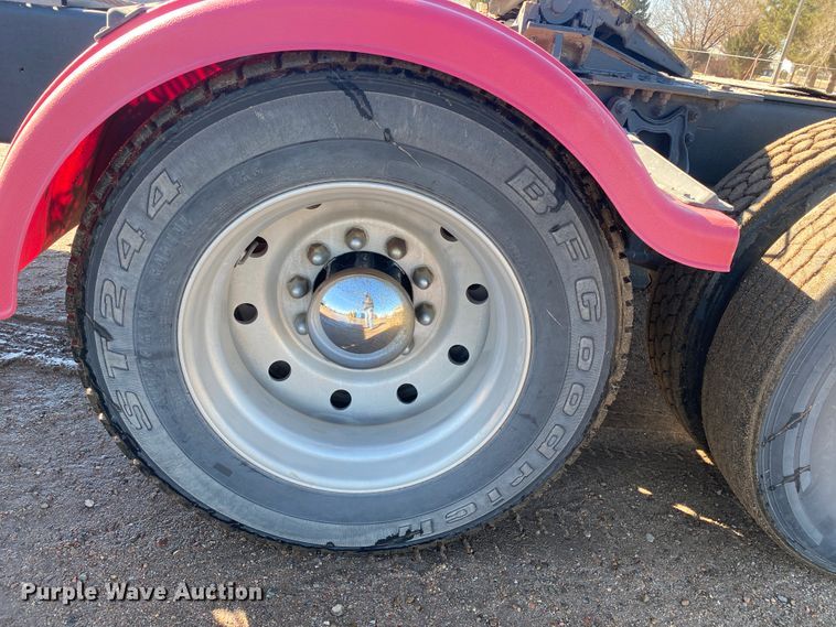 image for item DL1458 1994 International 9200  semi truck