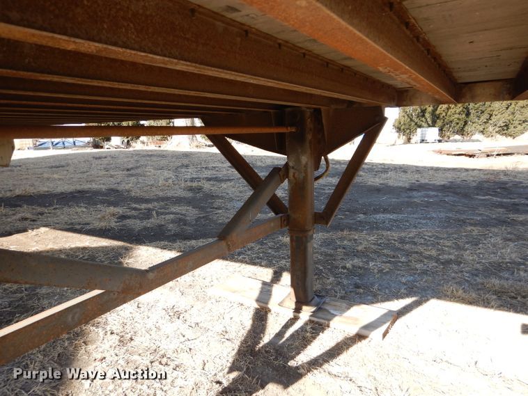 image for item DM4469 1999 Strick  dry van trailer