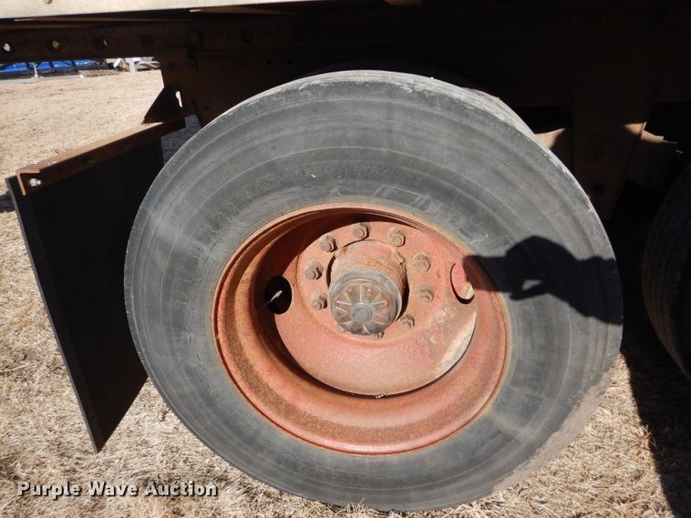 image for item DM4469 1999 Strick  dry van trailer