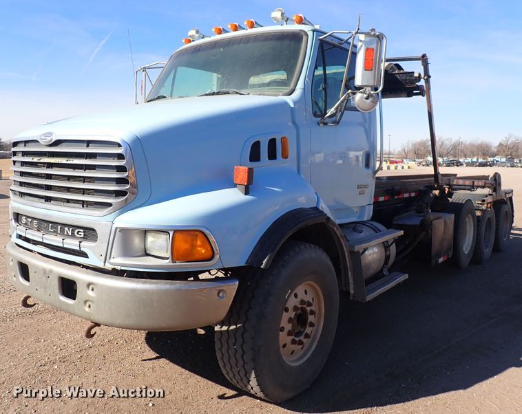 image for item DN2163 2007 Sterling LT9500  roll-off container truck