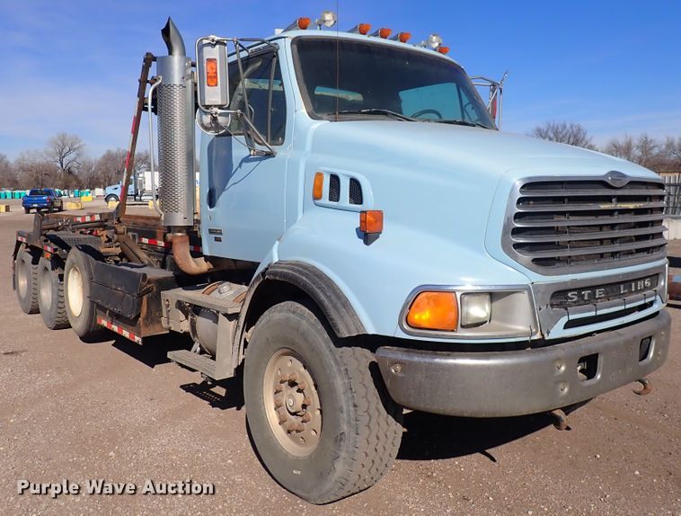 image for item DN2163 2007 Sterling LT9500  roll-off container truck