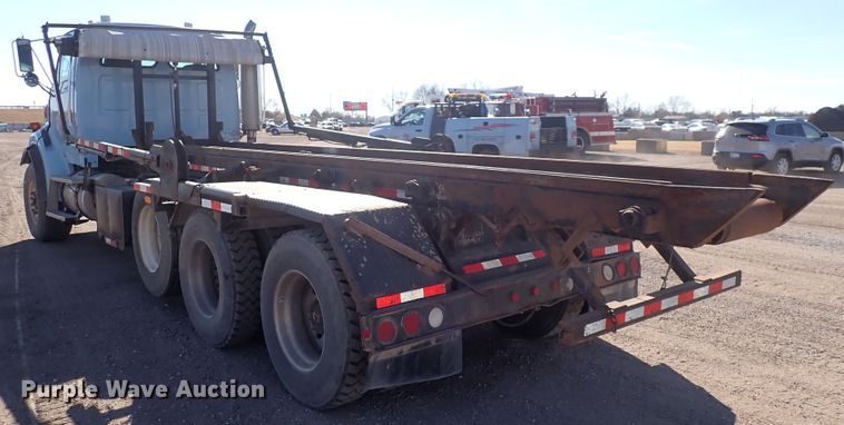 image for item DN2163 2007 Sterling LT9500  roll-off container truck