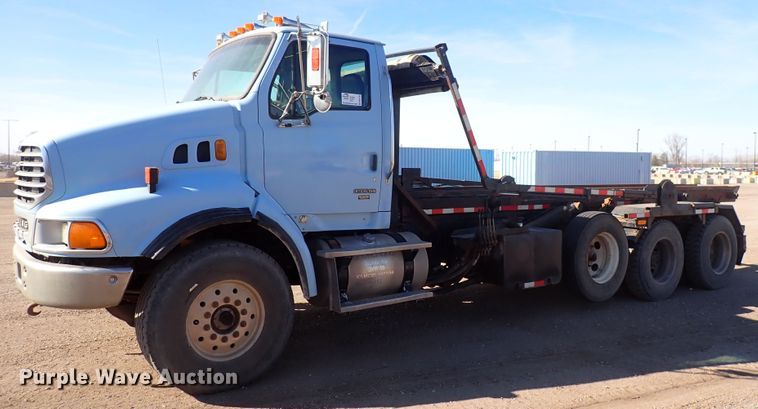 image for item DN2163 2007 Sterling LT9500  roll-off container truck