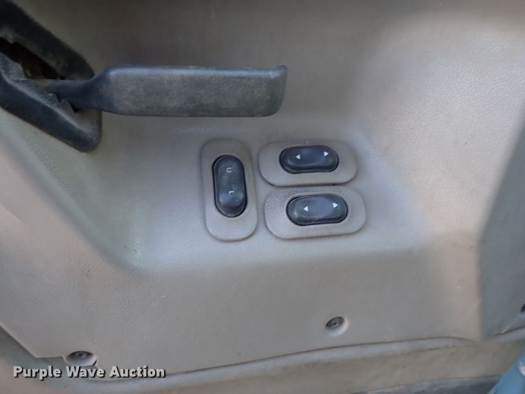 image for item DN2163 2007 Sterling LT9500  roll-off container truck