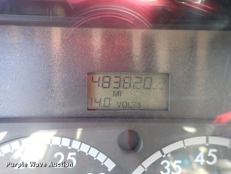 image for item DN2163 2007 Sterling LT9500  roll-off container truck