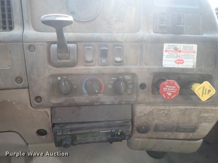 image for item DN2163 2007 Sterling LT9500  roll-off container truck