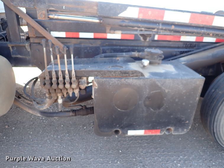 image for item DN2163 2007 Sterling LT9500  roll-off container truck