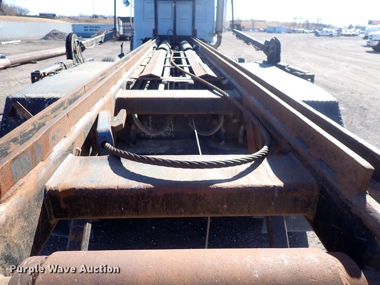 image for item DN2163 2007 Sterling LT9500  roll-off container truck