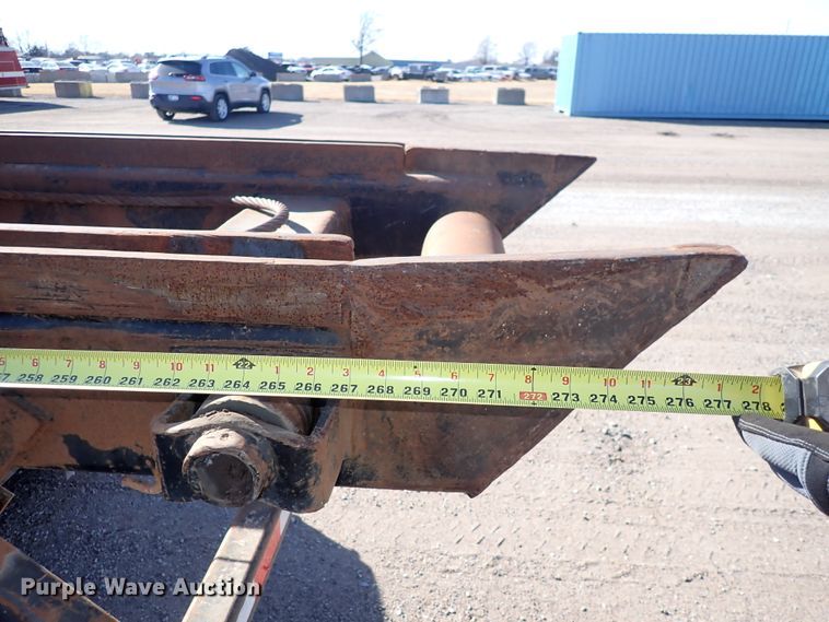 image for item DN2163 2007 Sterling LT9500  roll-off container truck