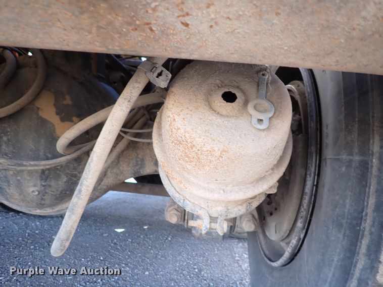 image for item DN2163 2007 Sterling LT9500  roll-off container truck