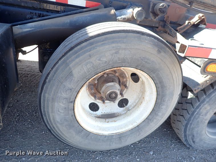 image for item DN2163 2007 Sterling LT9500  roll-off container truck