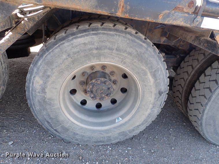 image for item DN2163 2007 Sterling LT9500  roll-off container truck