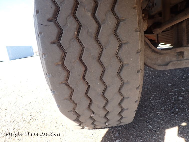 image for item DN2163 2007 Sterling LT9500  roll-off container truck