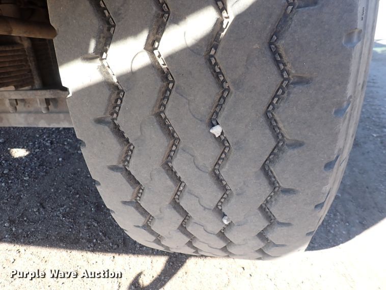 image for item DN2163 2007 Sterling LT9500  roll-off container truck