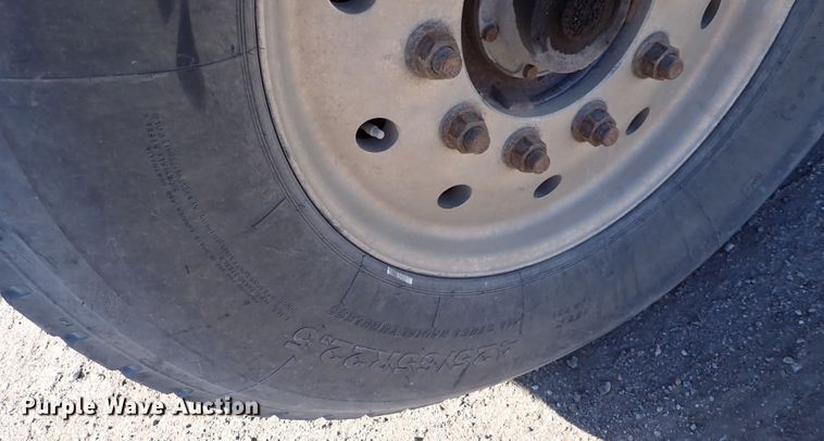 image for item DN2163 2007 Sterling LT9500  roll-off container truck