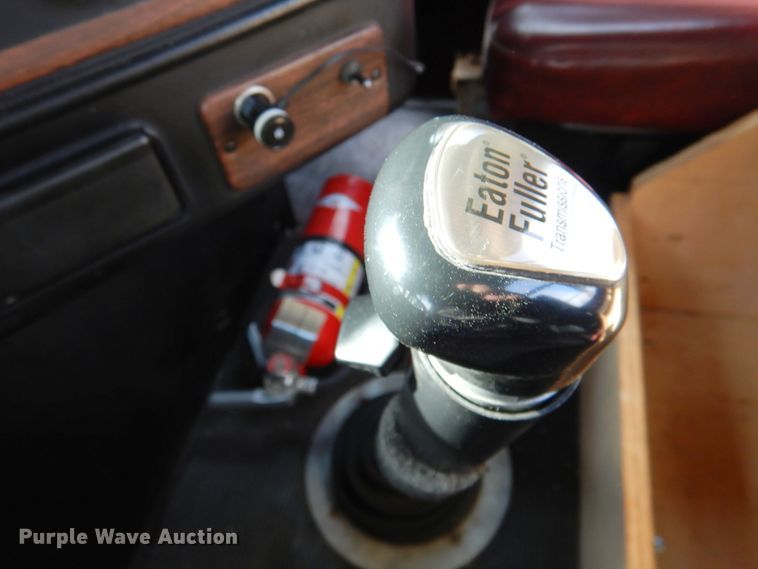 image for item DN2720 2001 Freightliner FLD112  semi truck with Cottrell car carrier trailer