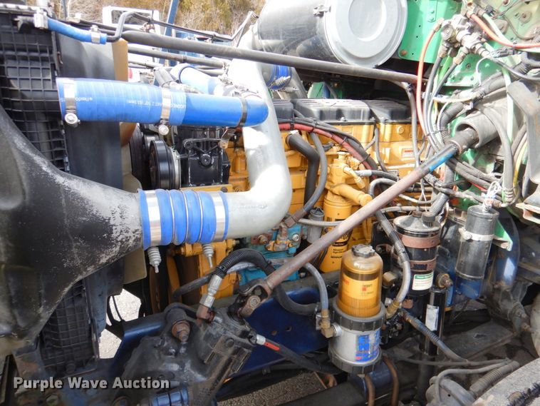 image for item DN2720 2001 Freightliner FLD112  semi truck with Cottrell car carrier trailer