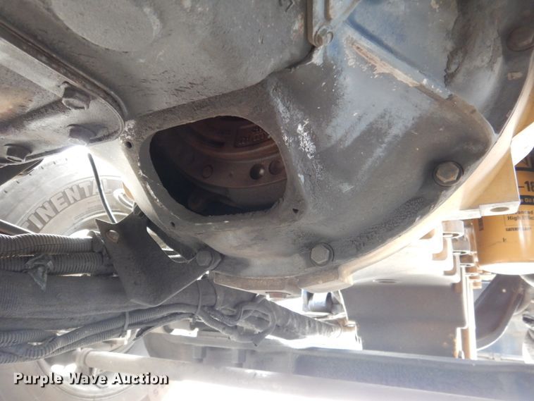 image for item DN2720 2001 Freightliner FLD112  semi truck with Cottrell car carrier trailer