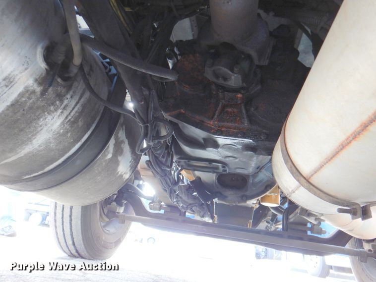 image for item DN2720 2001 Freightliner FLD112  semi truck with Cottrell car carrier trailer