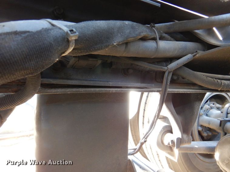 image for item DN2720 2001 Freightliner FLD112  semi truck with Cottrell car carrier trailer