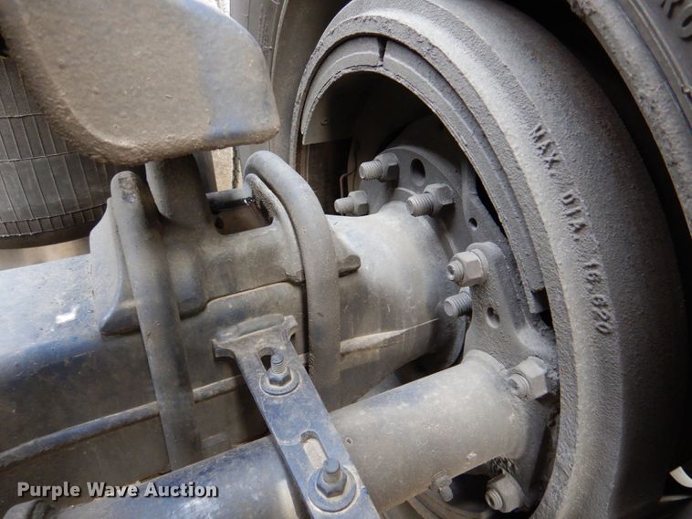 image for item DN2720 2001 Freightliner FLD112  semi truck with Cottrell car carrier trailer