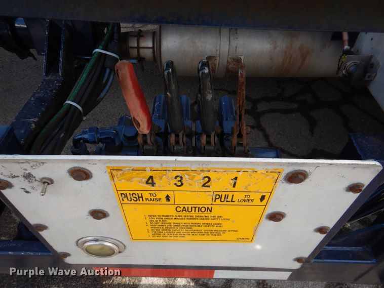 image for item DN2720 2001 Freightliner FLD112  semi truck with Cottrell car carrier trailer