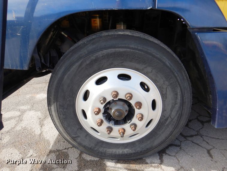 image for item DN2720 2001 Freightliner FLD112  semi truck with Cottrell car carrier trailer