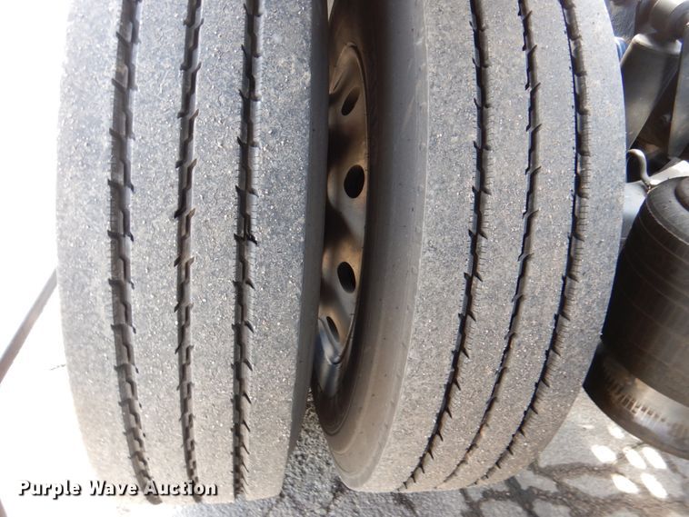 image for item DN2720 2001 Freightliner FLD112  semi truck with Cottrell car carrier trailer