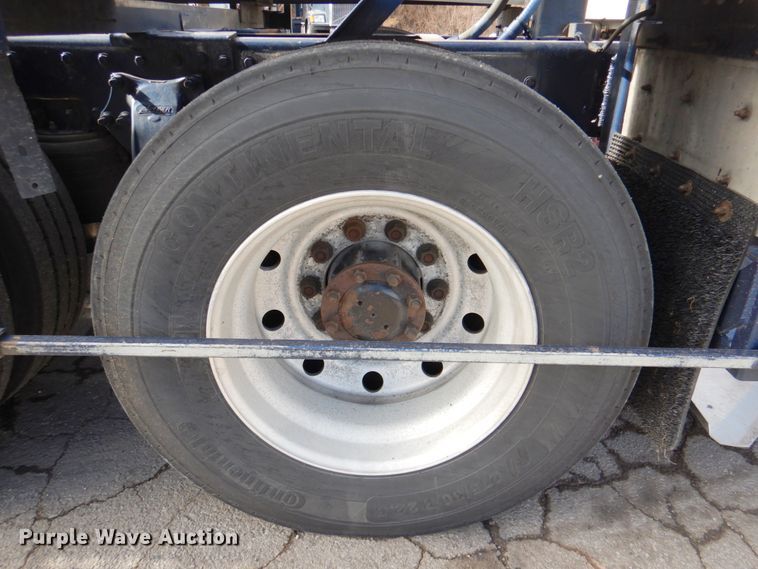 image for item DN2720 2001 Freightliner FLD112  semi truck with Cottrell car carrier trailer