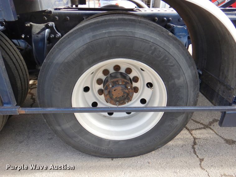 image for item DN2720 2001 Freightliner FLD112  semi truck with Cottrell car carrier trailer